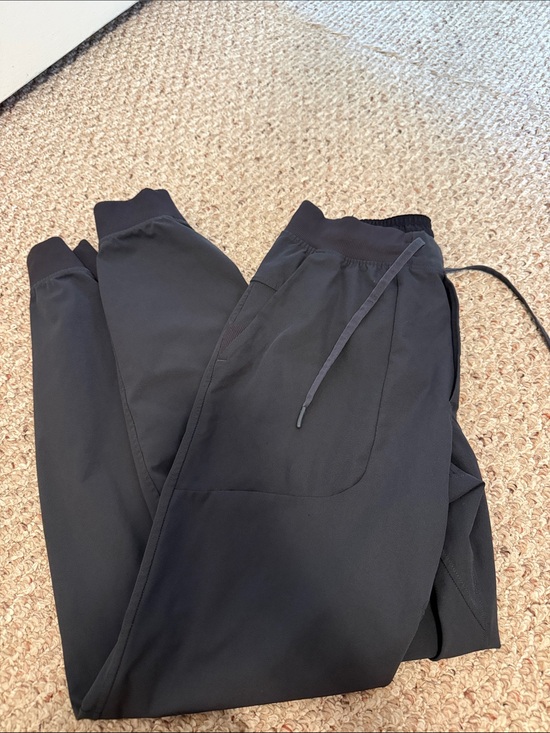 lululemon athletica Other - Men’s lululemon joggers